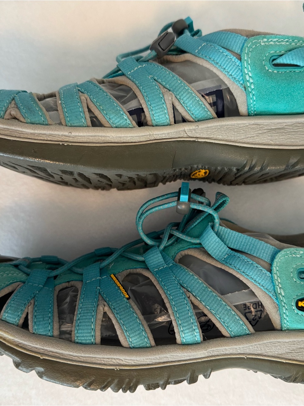 Keen Women's Whisper Sandals Turquoise and Gray Waterproof Size 9 GC - Picture 3 of 6